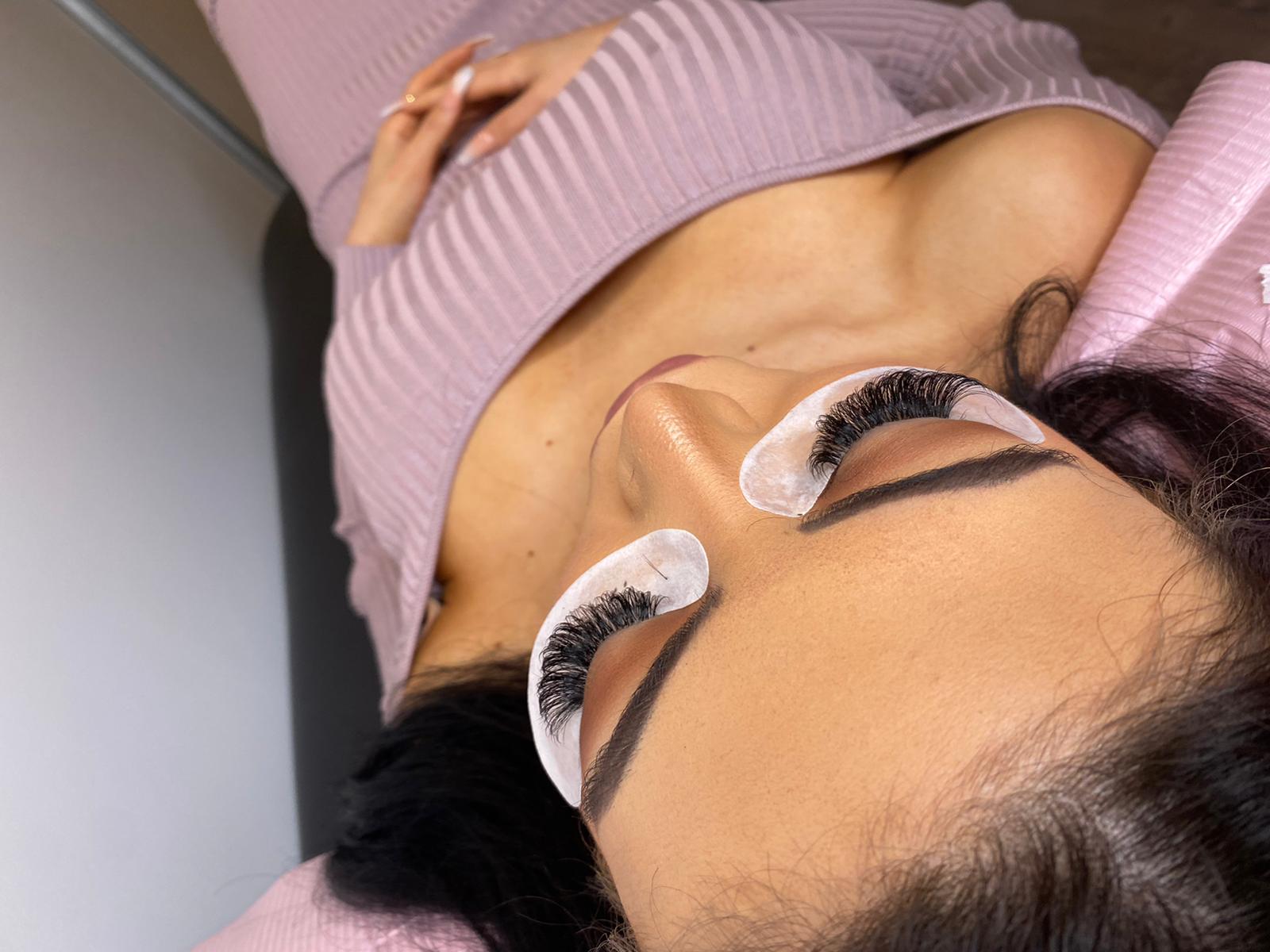 Eyelash Extension Russian